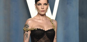 Halsey’den şaşırtan Türkçe hamle Oğlu Ender için bakın ne yazdı