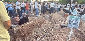 Diyarbakır’da yürek yakan manzara: 5 kardeş ve 2 yeğen yan yana toprağa verildi