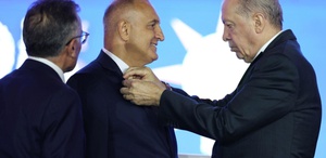 AK Parti’ye geçen Aydın Milletvekili Ömer Karakaş kararının nedenini açıkladı