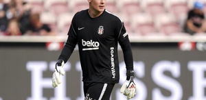 Beşiktaş’ın kalesinde Nübel duvarı Taraftarlar “Kaleci dediğin böyle olur“ demeden edemedi