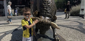 Forması çıkartılan minik Fenerbahçe taraftarı Kadıköy’de Verdiği poza beğeni yağıyor