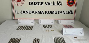 Düzce’de tarihi eser operasyonu: 196 sikke ele geçirildi