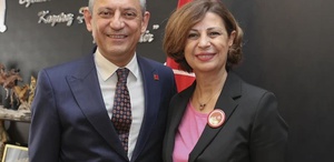 Eskişehir Büyükşehir Belediye Başkanı Ünlüce, Yeni Parti’ye geçti