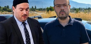 Eski bakan adına tahsisli İşte kardeş Kuriş’in yakalandığı araçtan çıkan para