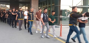 Manisa’da para aklama çarkı deşifre oldu: Tam 300 milyonluk para trafiği belirlendi
