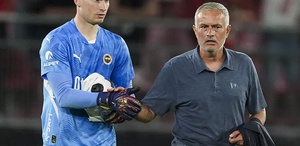 Livakovic Mourinho’yu silip attı