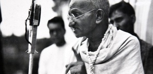 Gandhi’nin el yazısı notları 1,7 milyon dolara satıldı