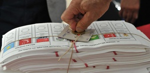 Gelecek Partisi resmen feshedildi