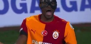 Osimhen yine bomba gibi Milli yıldızı fena azarladı