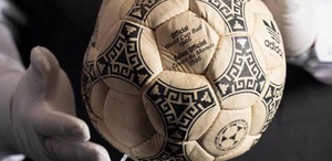 Maradona’nın “Tanrı’nın Eli“ topu inanılmaz bir rakama satıldı
