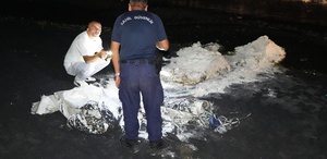Samsun sahilinde şüpheli madde paniği: Ekipler alarma geçti