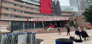 CHP yönetimi “mutlak butlan“ davasında temyiz başvurusunu geri çekti