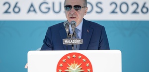 Cumhurbaşkanı Erdoğan’dan Malazgirt’te kritik mesaj: Coğrafyamızı barış yurdu yapmak için atımızın kuyruğunu bağladık