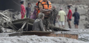 Nepal’deki selde hayatını kaybedenlerin sayısı 332’e çıktı