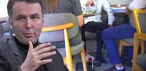 Mehmet Akif Ersoy’a tahliye vadedip rüşvet istediler 4 kişi suçüstü yakalandı