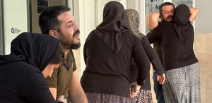 Ölümüne sebep olduğu bebeğinin cenazesini alırken kendinden geçti
