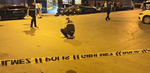 Bayrampaşa’da kafeye silahlı saldırı: 3 yaralı