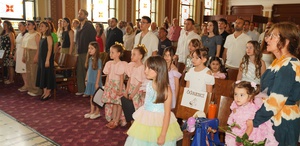 Piyano konseri İstiklal Marşı ile başladı, salondaki herkes ayağa kalktı