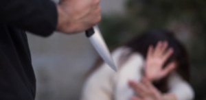 Kızının gözü önünde dehşeti yaşattı: 11 bıçak darbesiyle ağır yaraladı