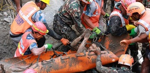 Nepal’de sel tünelinde mahsur kalan 2 işçi kurtarıldı