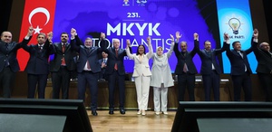 AK Parti’ye geçen Foça Belediye Başkanı Saniye Bora Fıçı’dan ilk açıklama: Tek önceliğim Foça