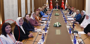 Telefonlarını kapattı, ardından bu kare geldi CHP’li başkan Cumhurbaşkanı Erdoğan’ın toplantısında