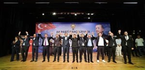 3 meclis üyesi CHP’den AK Parti’ye geçti: Bahçelievler’de çoğunluk el değiştirdi