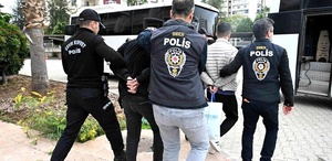 Tarsus’ta yasa dışı bahis operasyonunda 42 şüpheli yakalandı, 8 zanlı firari