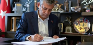 Yeni Parti, isim değişikliği için kararını verdi