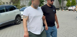 Sokakta bıçaklı dehşet Hiç tanımadığı kadını bıçakladı