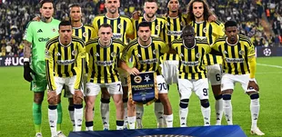 Fenerbahçe’de Ake oyuna devam edemedi