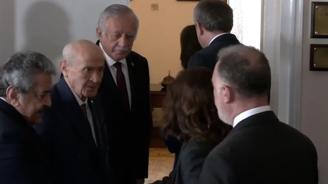 MHP-DEM Parti görüşmesi sona erdi! Bahçeli kapıda karşıladı