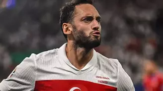 Galatasaray dan 10 milyon euro istemişti! Hakan Çalhanoğlu daha az paraya Fenerbahçe yi seçti