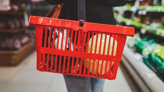 156 şubeli dev marketin sattığı köfteden kanatlı eti ve taşlık çıktı