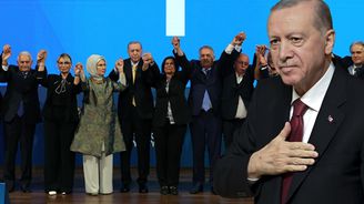 CHP ve DEM Parti den AK Parti ye transfer iddiası! Biri büyükşehir belediye başkanı