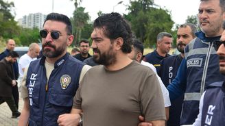 Adliyeye sevk edilen Rasim Ozan Kütahyalı nın ifadesi ortaya çıktı: Paralar alacağıma karşılık gönderildi