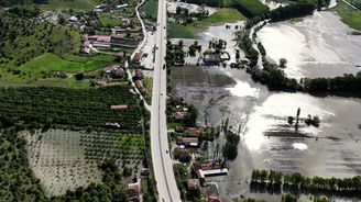 Tokat ta taşkın nedeniyle tarım arazileri sular altında kaldı