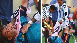 Yenilgiyi hazmedemeyip futbolculara saldıran Paredes e dev ceza
