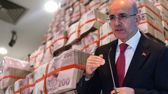 Faizler düşürülecek mi? Piyasaları sarsan 