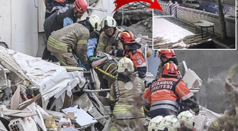 İstanbul'da 7 katlı binanın çökme anı kamerada