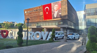 Çukurova Belediyesi’ne operasyon! Yeni Partili Başkan Kozay dahil 44 gözaltı