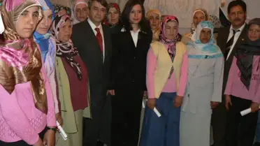 Selendi'de, Giyim ve Tarımsal Kurslar