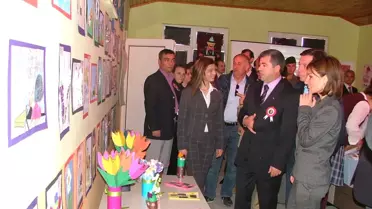 Okul Öncesi Öğrencilerden Karma Resim Sergisi