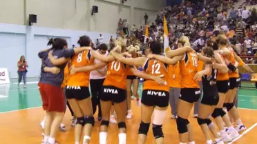 Türkiye Bayanlar 1. Voleybol Ligi'nde Şampiyon Eczacıbaşı Oldu