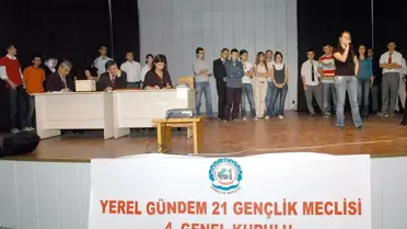 Gençlik Meclisi'nde Seçim Heyecanı