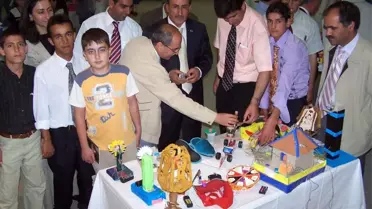 Erciş Erkek Yibo'nun Yıl Sonu Sergisi