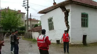 Kızılay, Sel Mağduru Kulu'da Çadır ve Battaniye Dağıttı