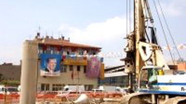 Adana'da Metro Çalışmaları Gece-gündüz Sürüyor