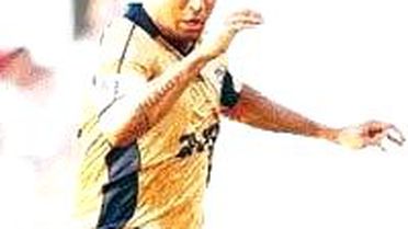 Fener Yerli Carlos'la