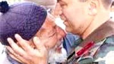 Üniformasını Bana Verin Komutanım